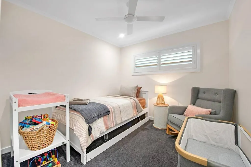 A Family Affair ~ 4 Bed/2.5Bath/Pool ~ Morningside Villa Brisbane Australia