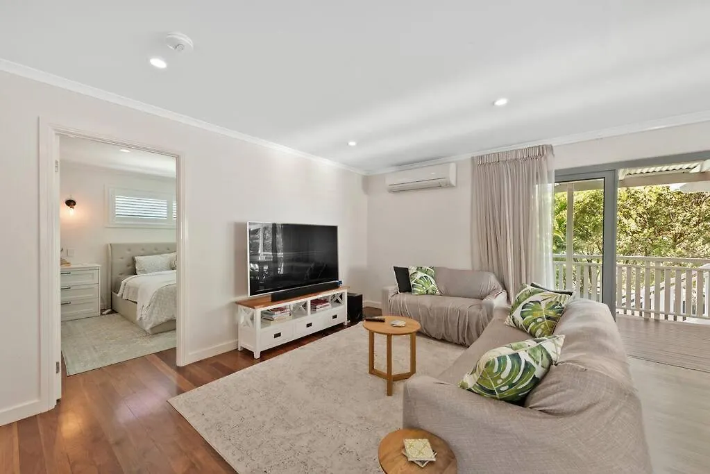 A Family Affair ~ 4 Bed/2.5Bath/Pool ~ Morningside Villa Brisbane