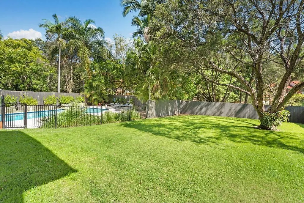 A Family Affair ~ 4 Bed/2.5Bath/Pool ~ Morningside Villa Brisbane Holiday home