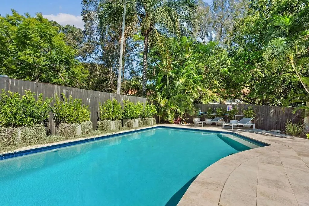 A Family Affair ~ 4 Bed/2.5Bath/Pool ~ Morningside Villa Brisbane